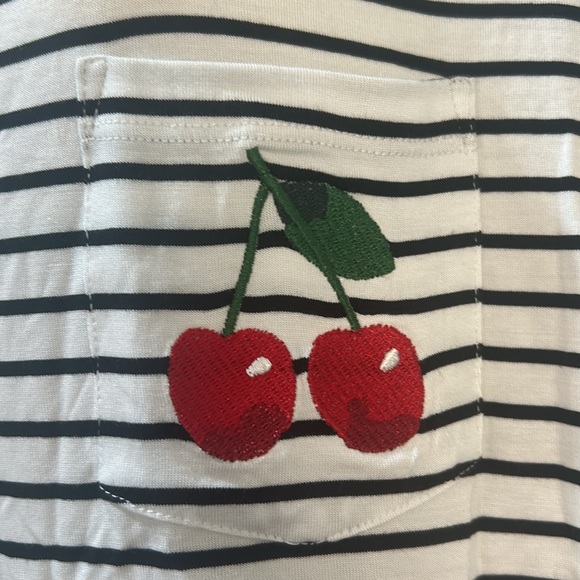 NEIMAN MARCUS BLOUSE WOMEN SZ L SHORT SLEEVE STRIPPED WHITE BLACK W CHERRY NEW - Picture 6 of 9